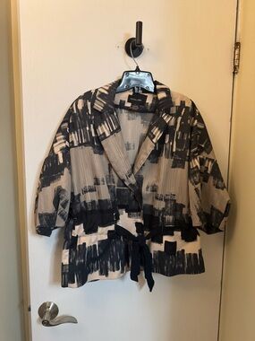 Focus 2000 Navy Grey and Cream Abstract Brushstroke Tie-Waist Jacket